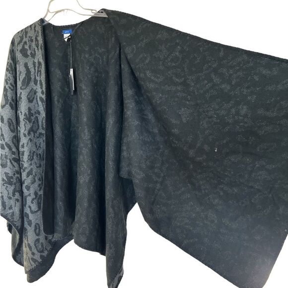 Apt. 9 Black/Gray Reversible Leopard Preppy Ruana Poncho One Size - Picture 4 of 12